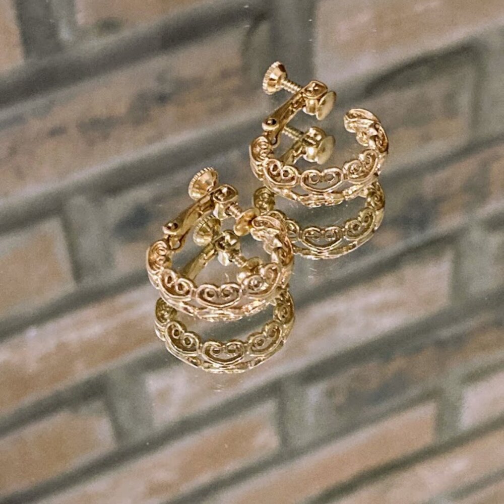 NAPIER Gold Plated Hoop Filigree Screw Back Clip Earrings Vintage Designer